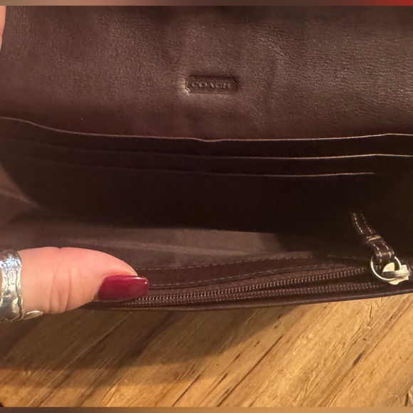 Y2K Coach Soho Brown Buckled Wallet - EUC - Picture 4 of 5